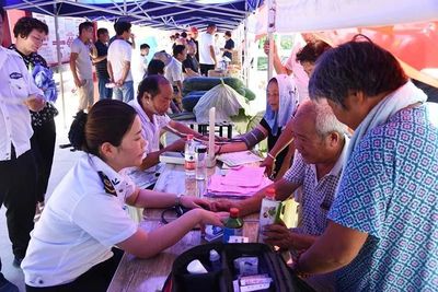 媒體看界首 | 農民日報 健康咨詢惠民生，筑牢鄉(xiāng)村振興健康基石